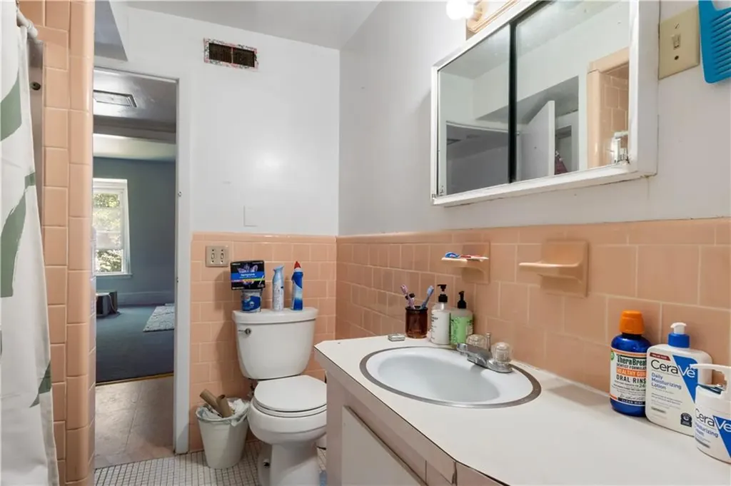 176 Williams Street Providence RI 02906