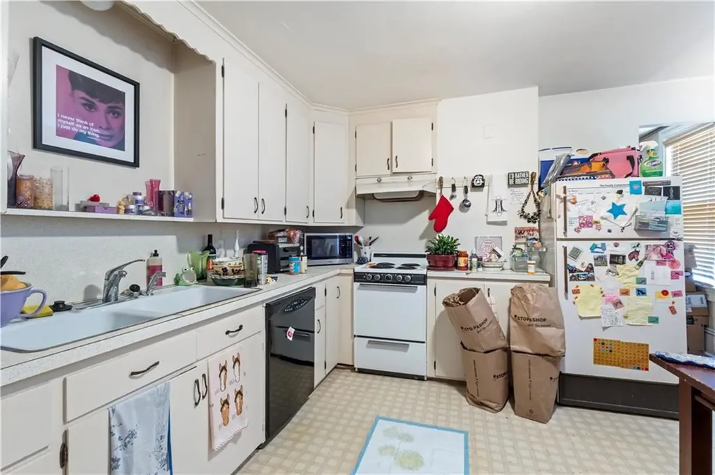 176 Williams Street Providence RI 02906
