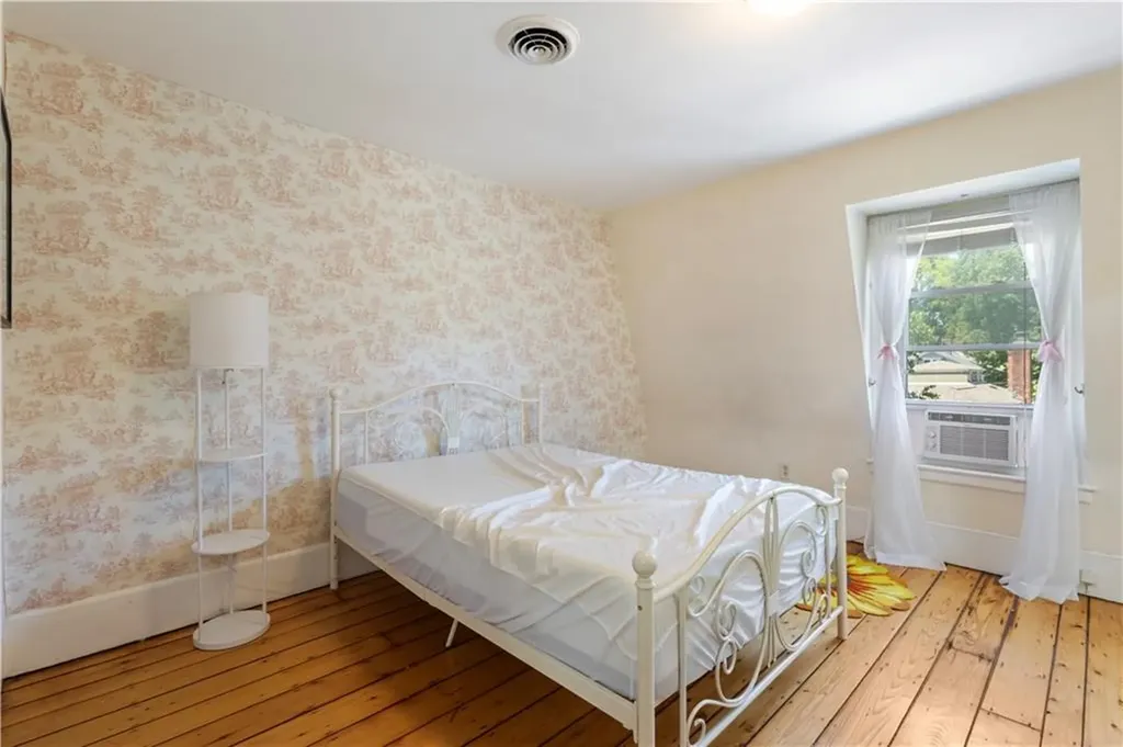 176 Williams Street Providence RI 02906