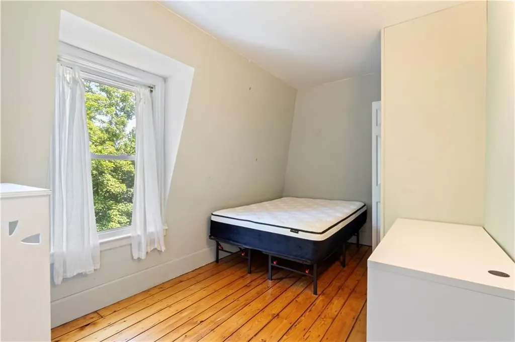 176 Williams Street Providence RI 02906