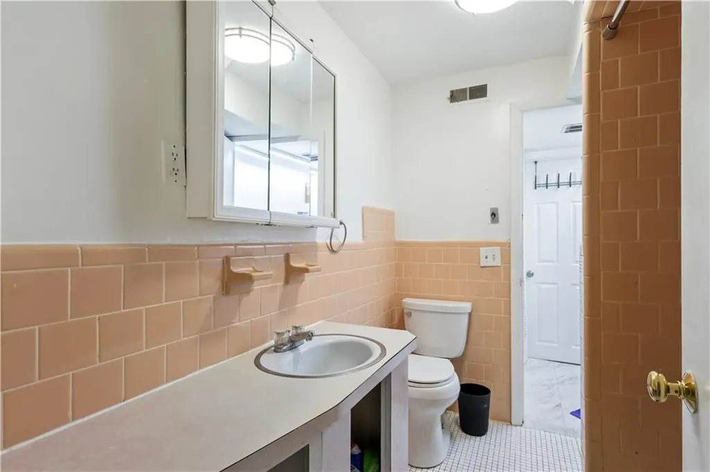 176 Williams Street Providence RI 02906