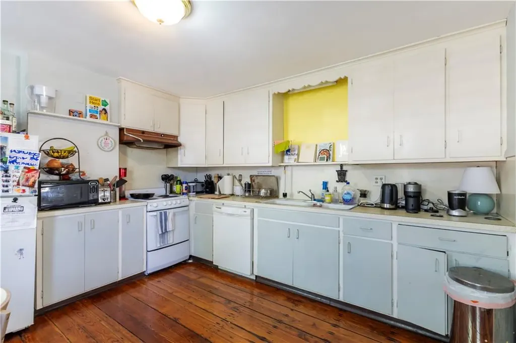 176 Williams Street Providence RI 02906