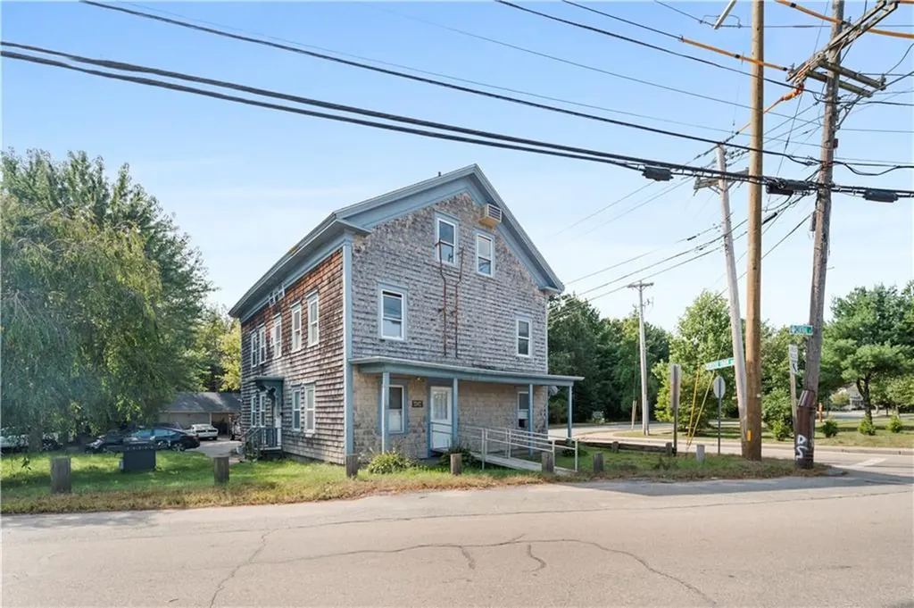 11 Central Street Burrillville RI 02830