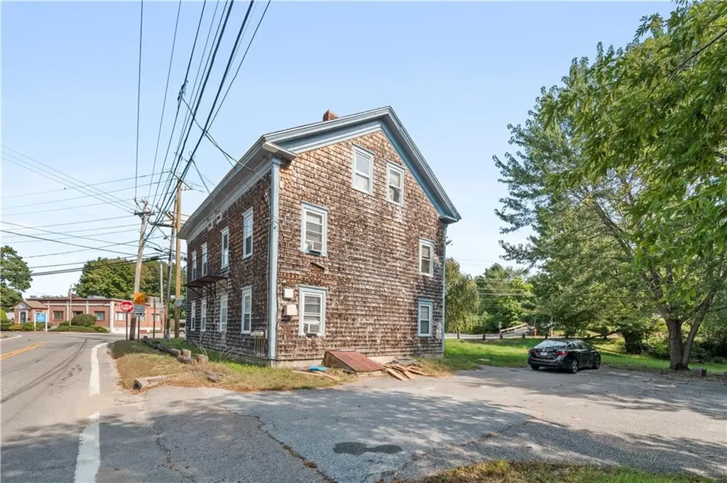 11 Central Street Burrillville RI 02830