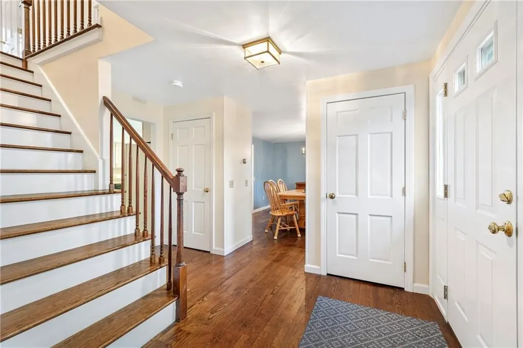 215 Harris Avenue Portsmouth RI 02871