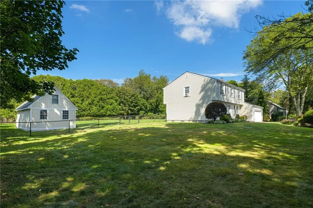 215 Harris Avenue Portsmouth RI 02871