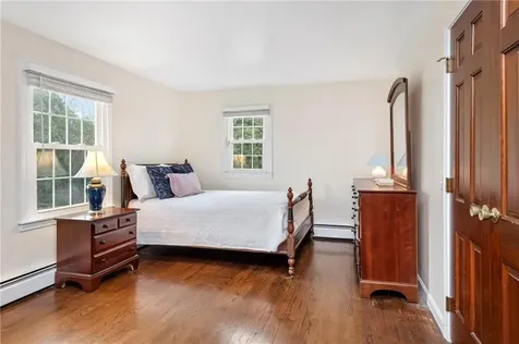 215 Harris Avenue Portsmouth RI 02871