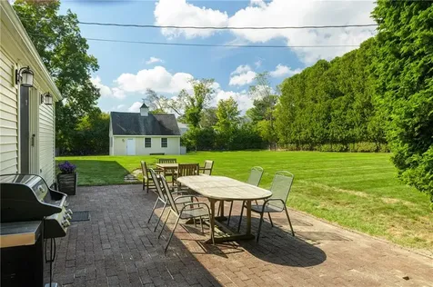 215 Harris Avenue Portsmouth RI 02871