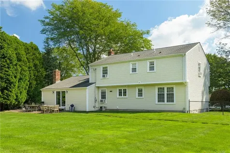 215 Harris Avenue Portsmouth RI 02871