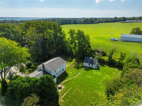 215 Harris Avenue Portsmouth RI 02871