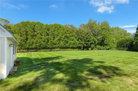 215 Harris Avenue Portsmouth RI 02871