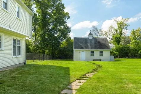 215 Harris Avenue Portsmouth RI 02871