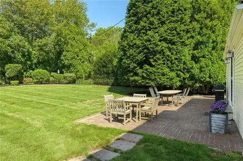 215 Harris Avenue Portsmouth RI 02871