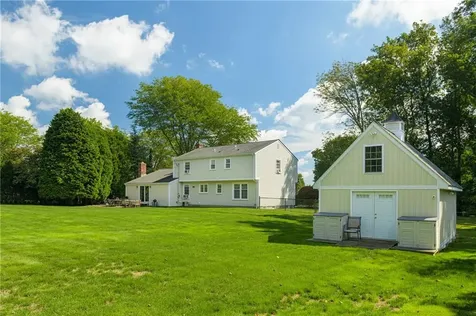 215 Harris Avenue Portsmouth RI 02871