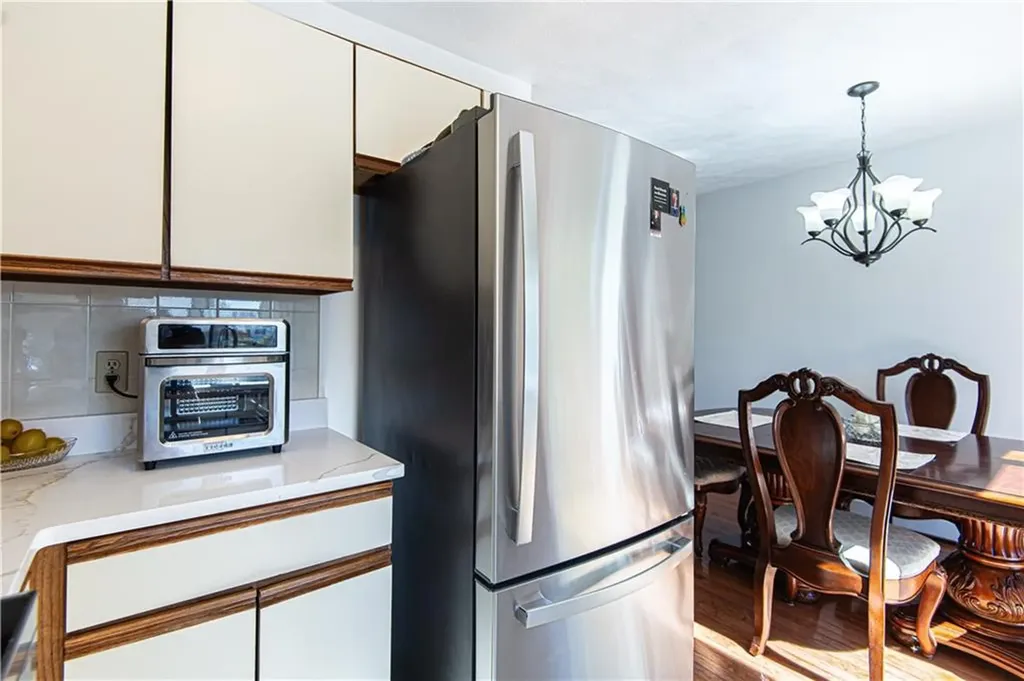 17 Packard Avenue North Providence RI 02911