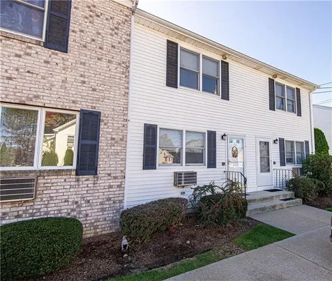 17 Packard Avenue North Providence RI 02911