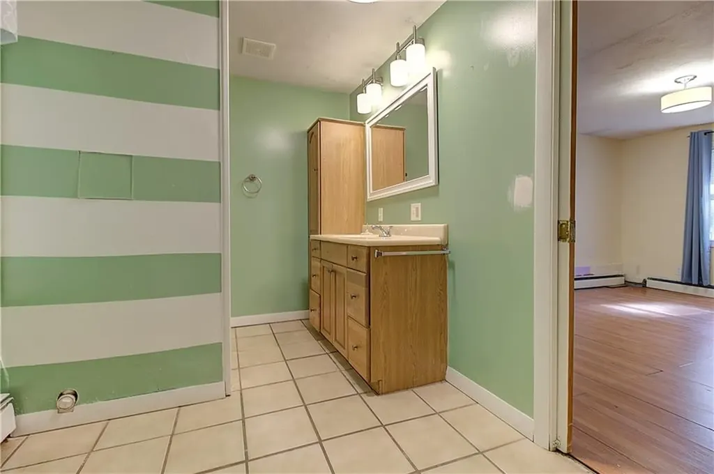 11 Golden Boulevard North Smithfield RI 02896