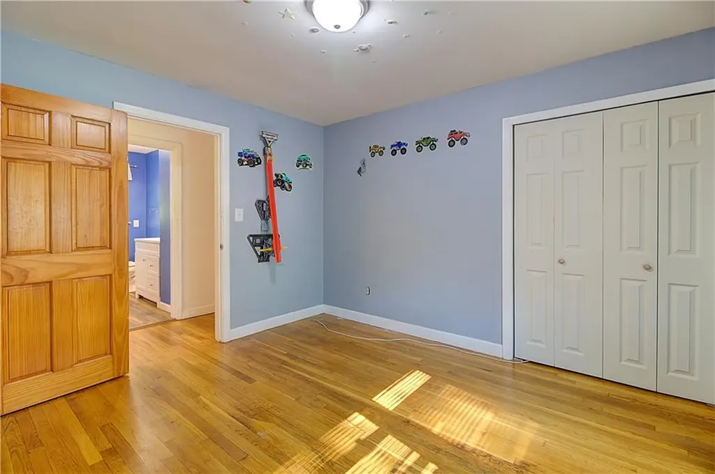 11 Golden Boulevard North Smithfield RI 02896