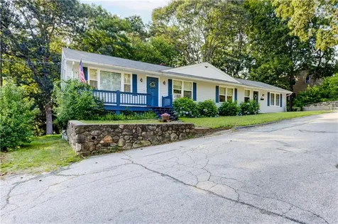 11 Golden Boulevard North Smithfield RI 02896