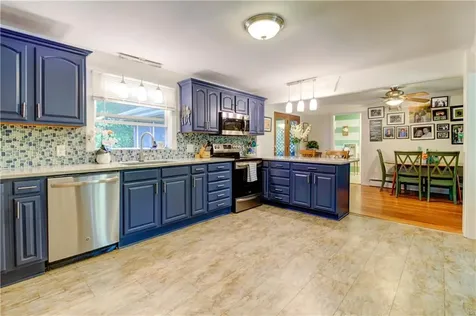 11 Golden Boulevard North Smithfield RI 02896