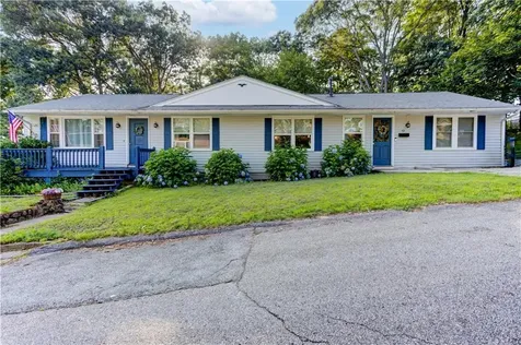 11 Golden Boulevard North Smithfield RI 02896