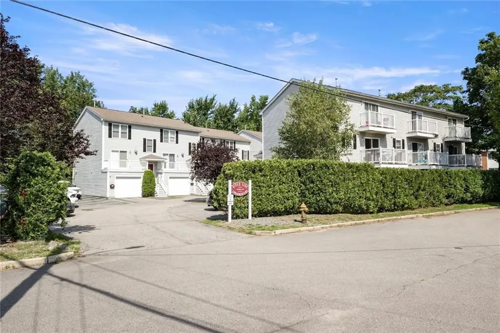 5 Morrill Lane North Providence RI 02904