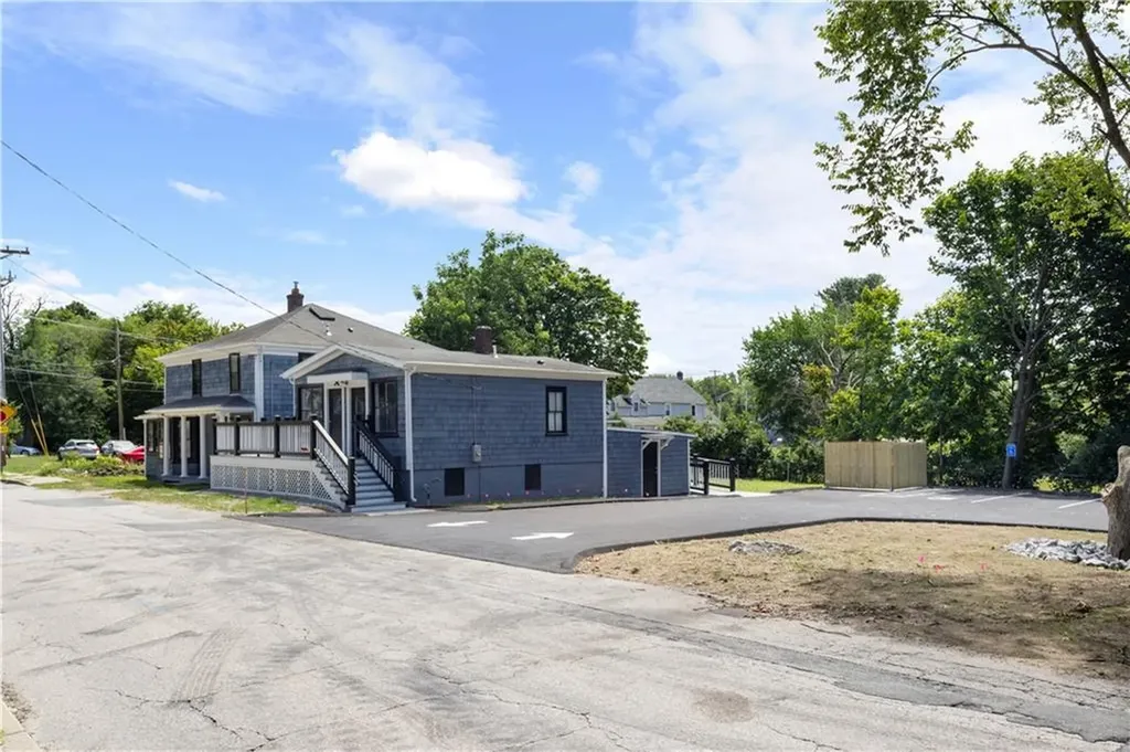 14 16 W Natick Road Warwick RI 02886