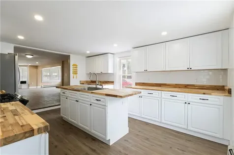14 16 W Natick Road Warwick RI 02886