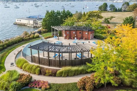 341 Thames Street Bristol RI 02809