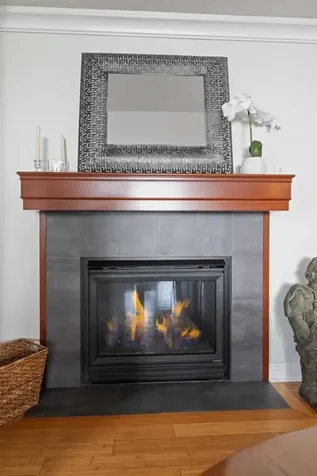 341 Thames Street Bristol RI 02809