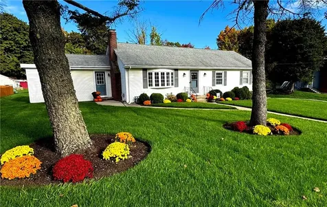 6 Rolling Acres Drive Cumberland RI 02864