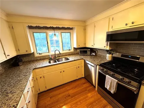 6 Rolling Acres Drive Cumberland RI 02864