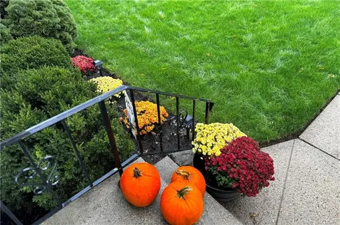 6 Rolling Acres Drive Cumberland RI 02864