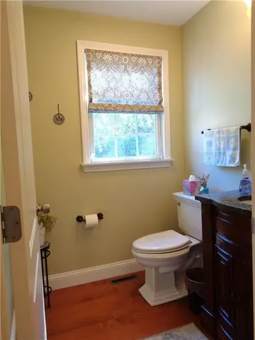 9 Gray Coach East Cranston RI 02921