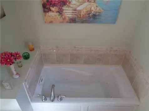 9 Gray Coach East Cranston RI 02921