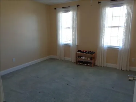 9 Gray Coach East Cranston RI 02921