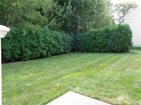 9 Gray Coach East Cranston RI 02921