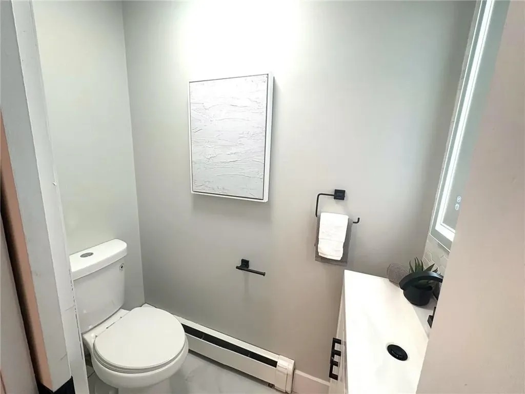 7 Simmons Road Barrington RI 02806