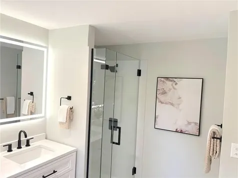 7 Simmons Road Barrington RI 02806