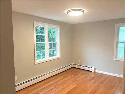 7 Simmons Road Barrington RI 02806