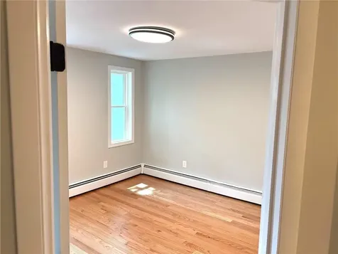 7 Simmons Road Barrington RI 02806