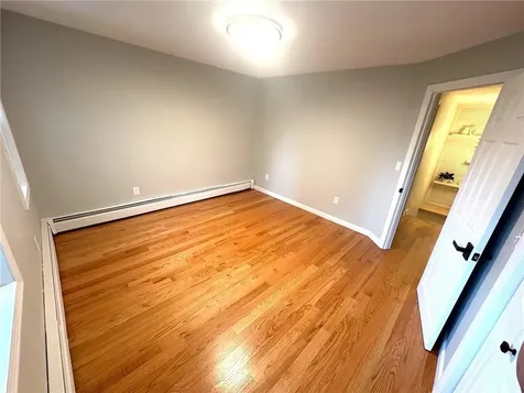 7 Simmons Road Barrington RI 02806