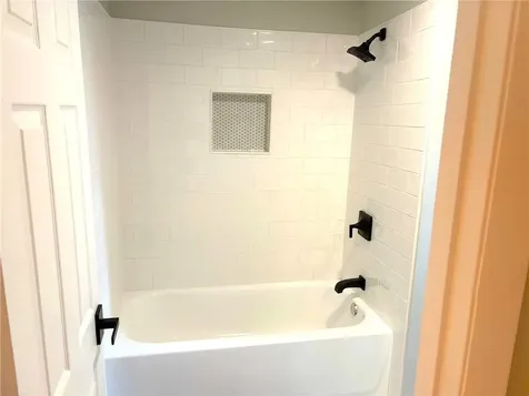 7 Simmons Road Barrington RI 02806