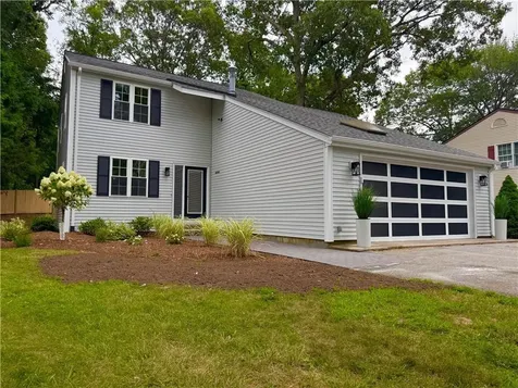 7 Simmons Road Barrington RI 02806