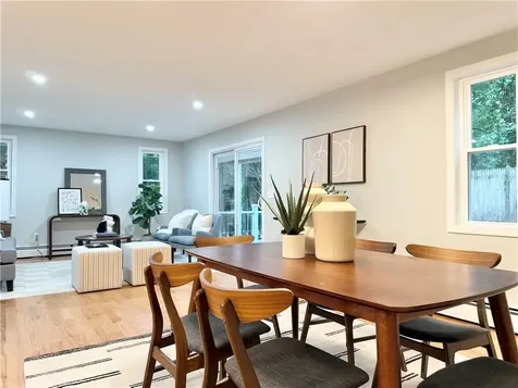 7 Simmons Road Barrington RI 02806