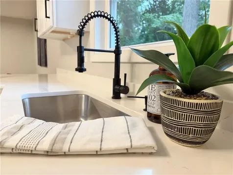 7 Simmons Road Barrington RI 02806