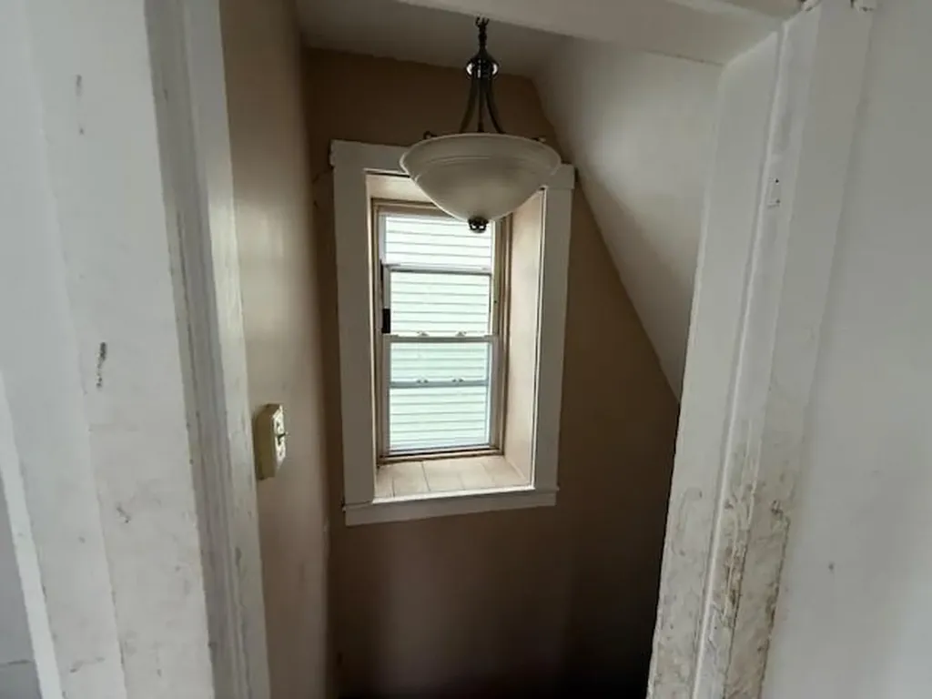 17 Wilson Avenue Woonsocket RI 02895