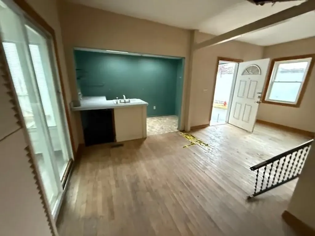 17 Wilson Avenue Woonsocket RI 02895