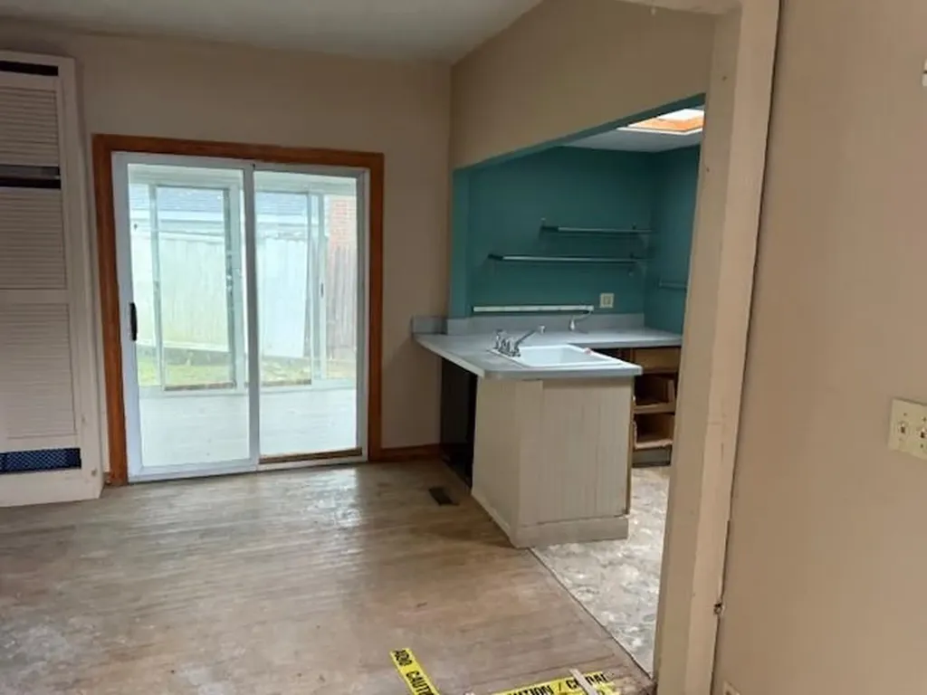 17 Wilson Avenue Woonsocket RI 02895