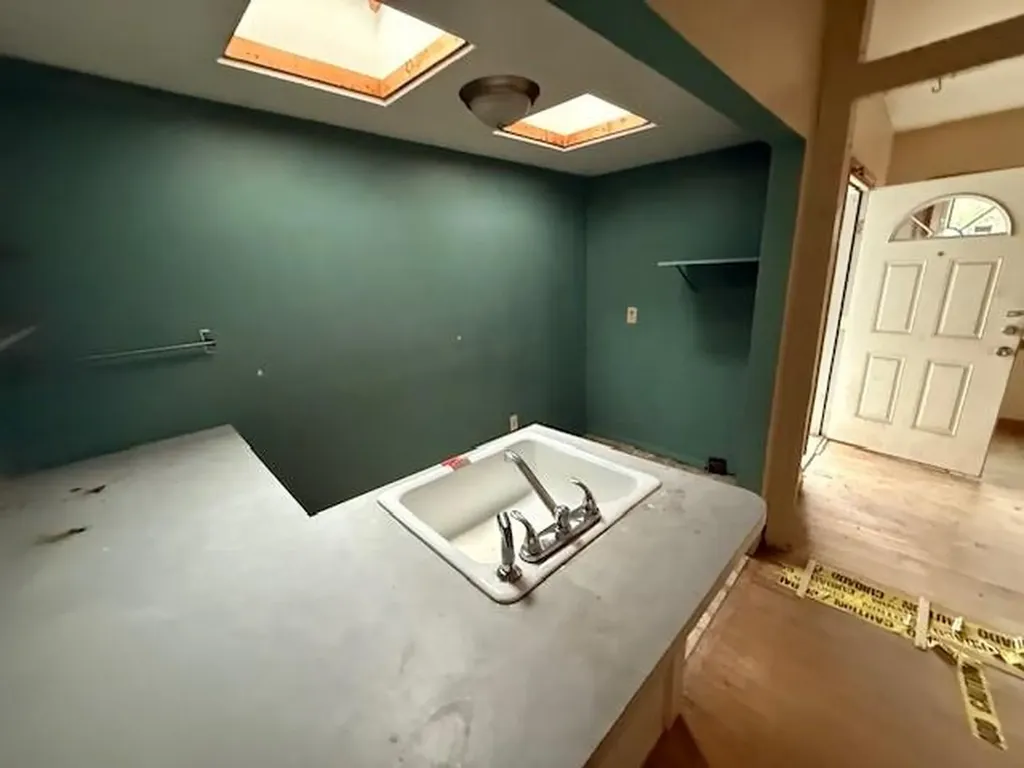 17 Wilson Avenue Woonsocket RI 02895